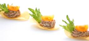 ГРИБНОЙ МУСС НА ЧИПСАХ С ЧЕРРИ