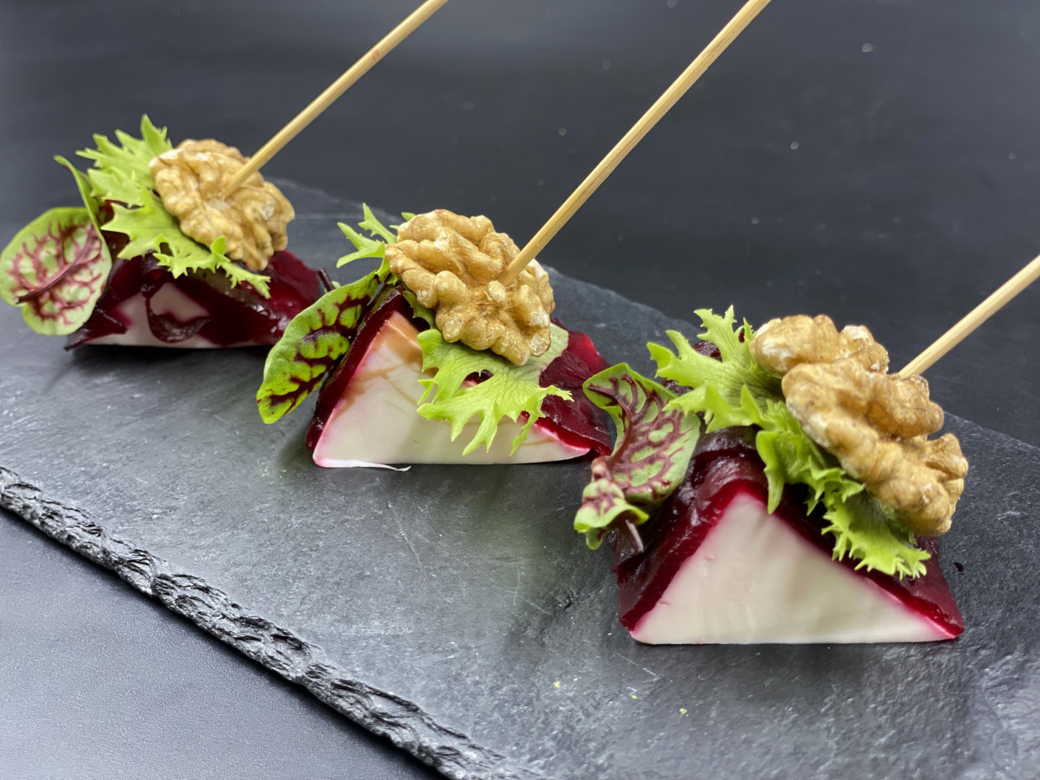 МАРИНОВАННАЯ СВЕКЛА С БРЫНЗОЙ