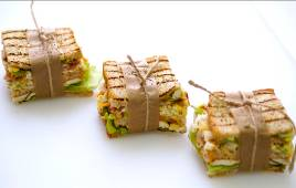 СЭНДВИЧ ГРАНДЕ С ЦЫПЛЕНКОМ И БЕКОНОМ