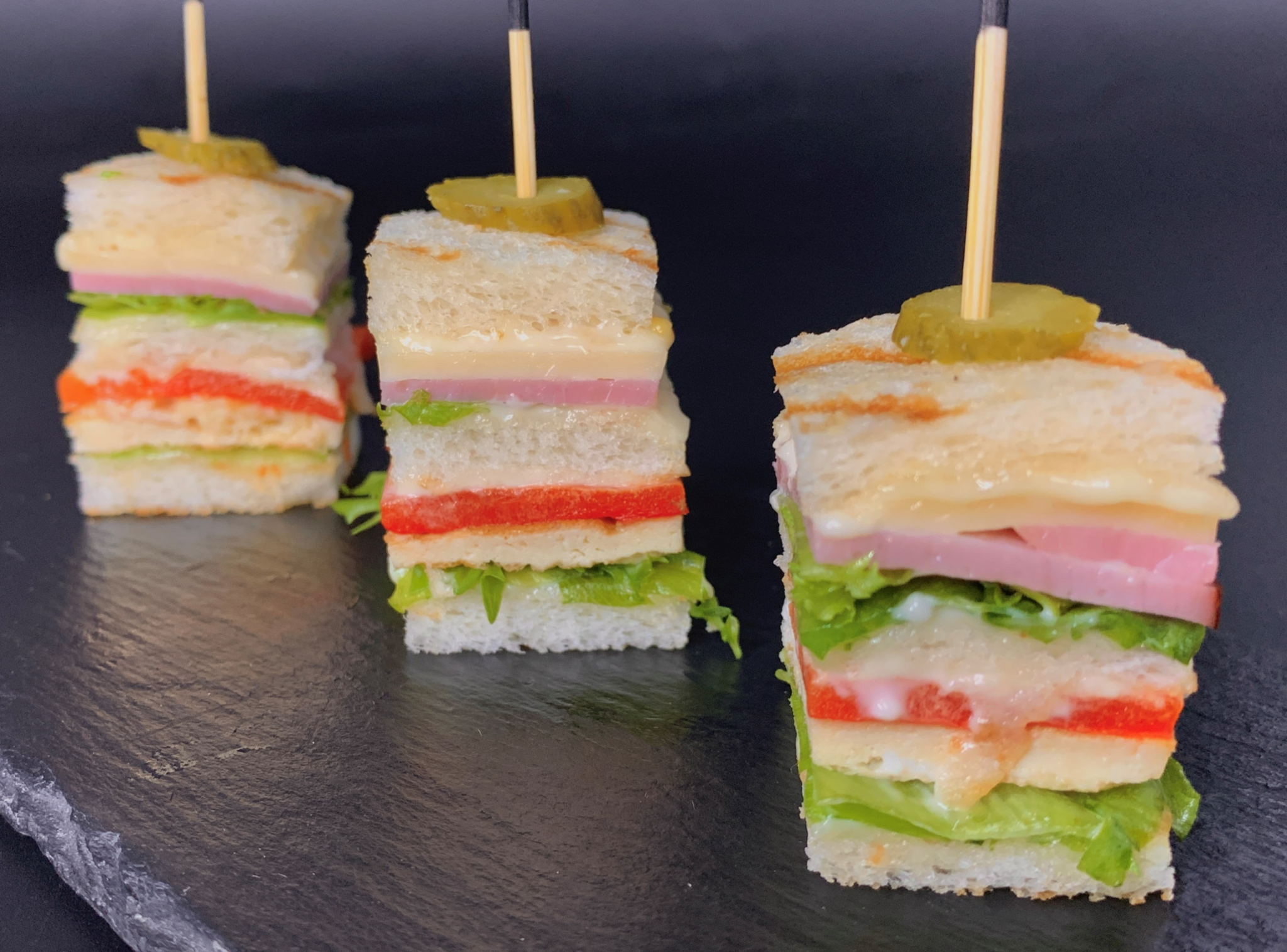 МИНИ СЭНДВИЧ С КАРБОНАТОМ