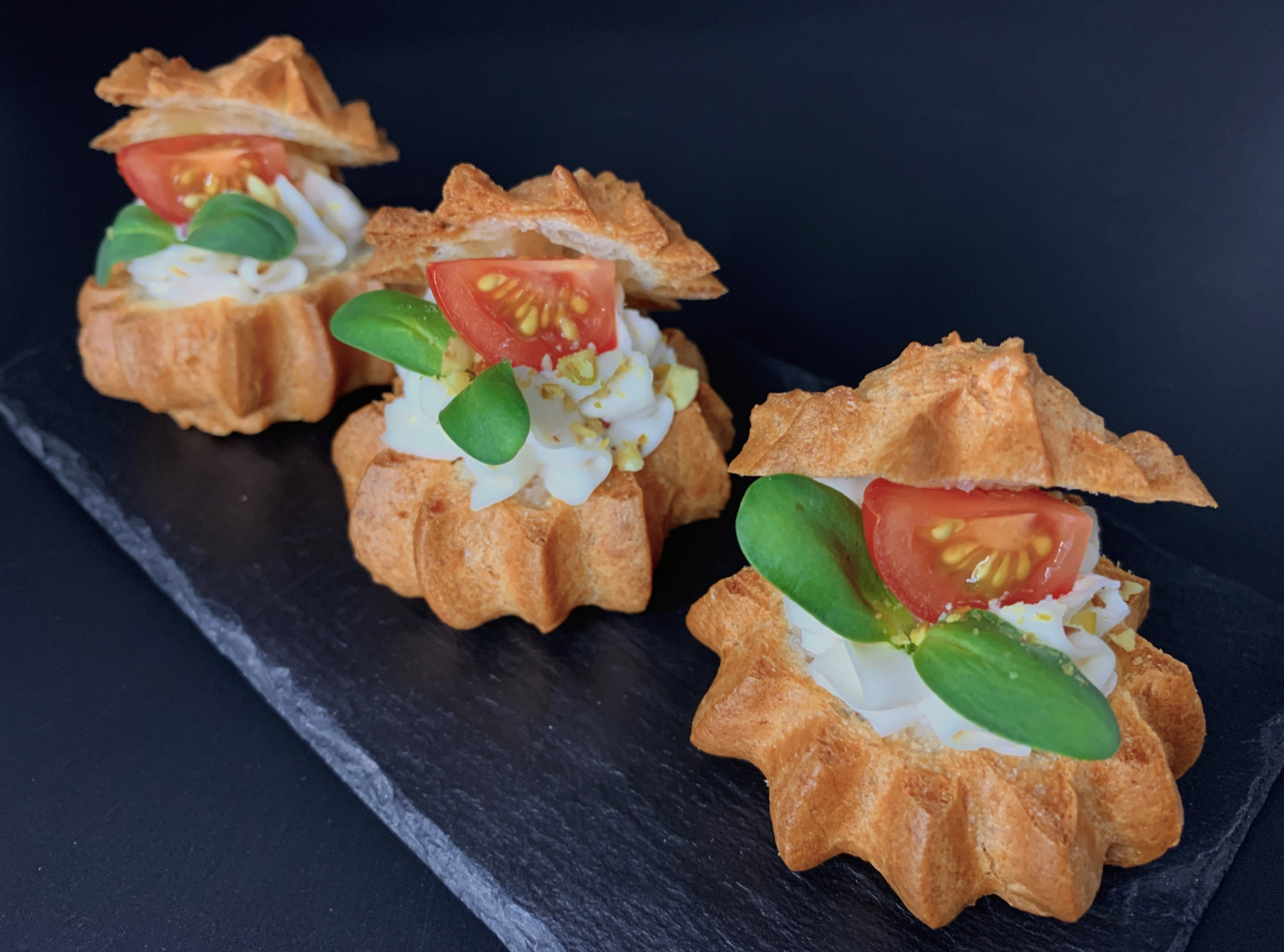 ПРОФИТРОЛИ С КУРИНЫМ МУССОМ